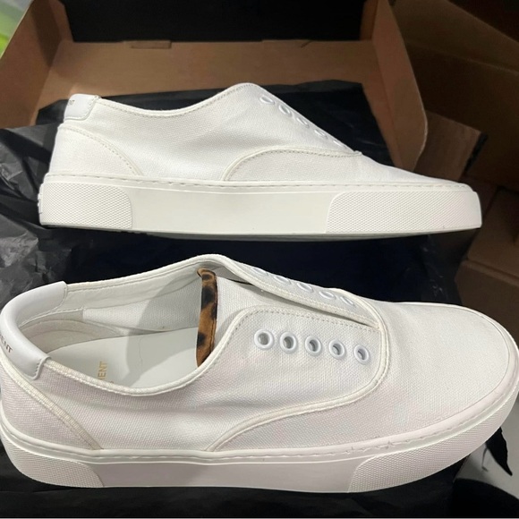 ✨Authentic YSL Venice low top sneakers ✨ - Picture 3 of 5